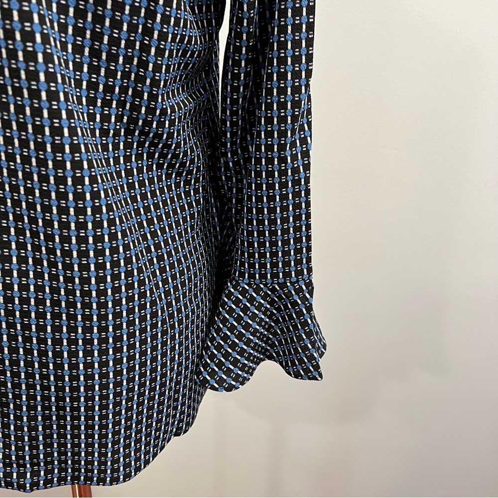 CeCe Garden Geometric Print Blouse In Cerulean Dusk - New With Tag - Reemoly - Picture 8 of 13